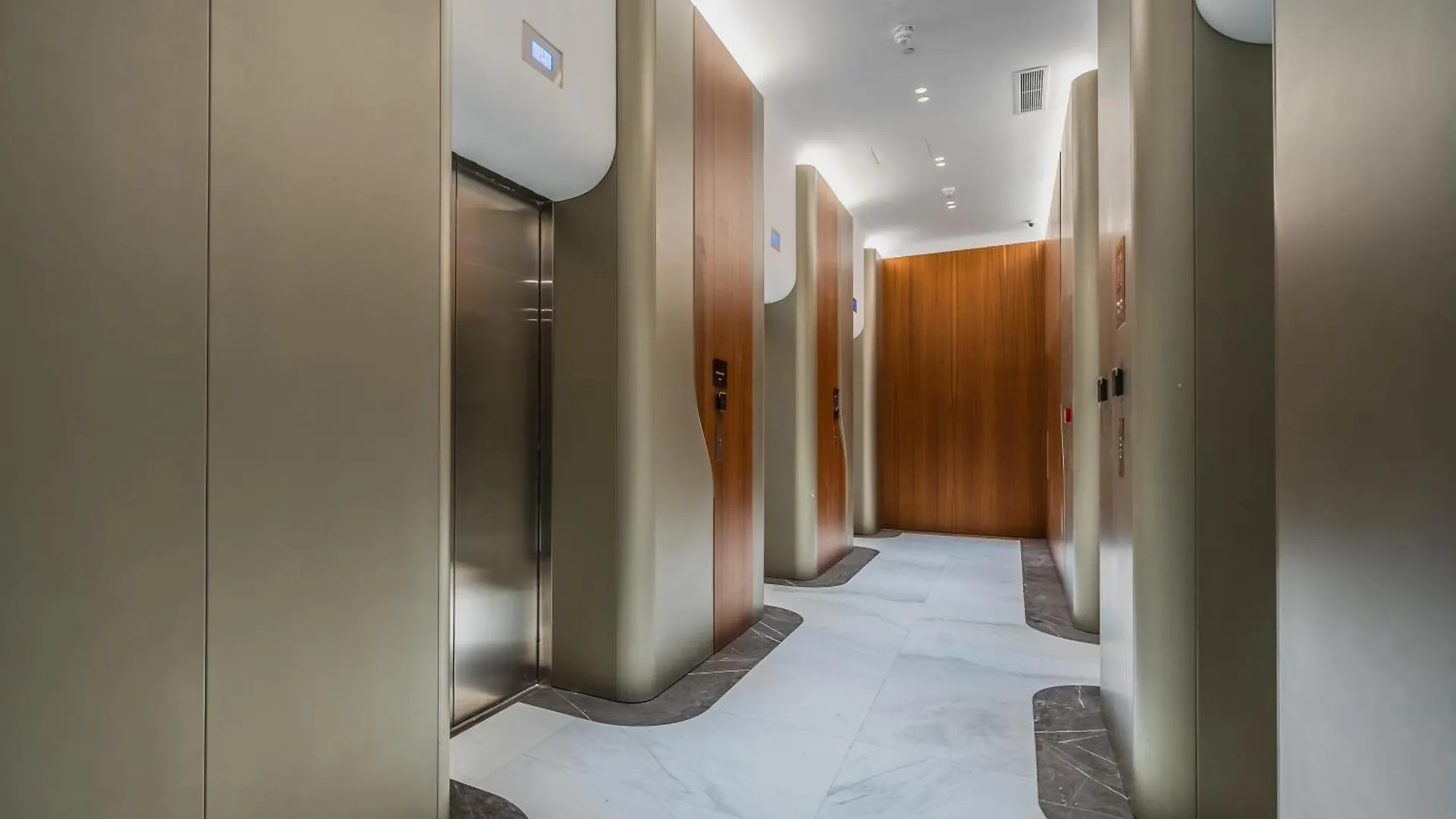 The Signature Suite In Mercury Tower San Giuliano Appartamento